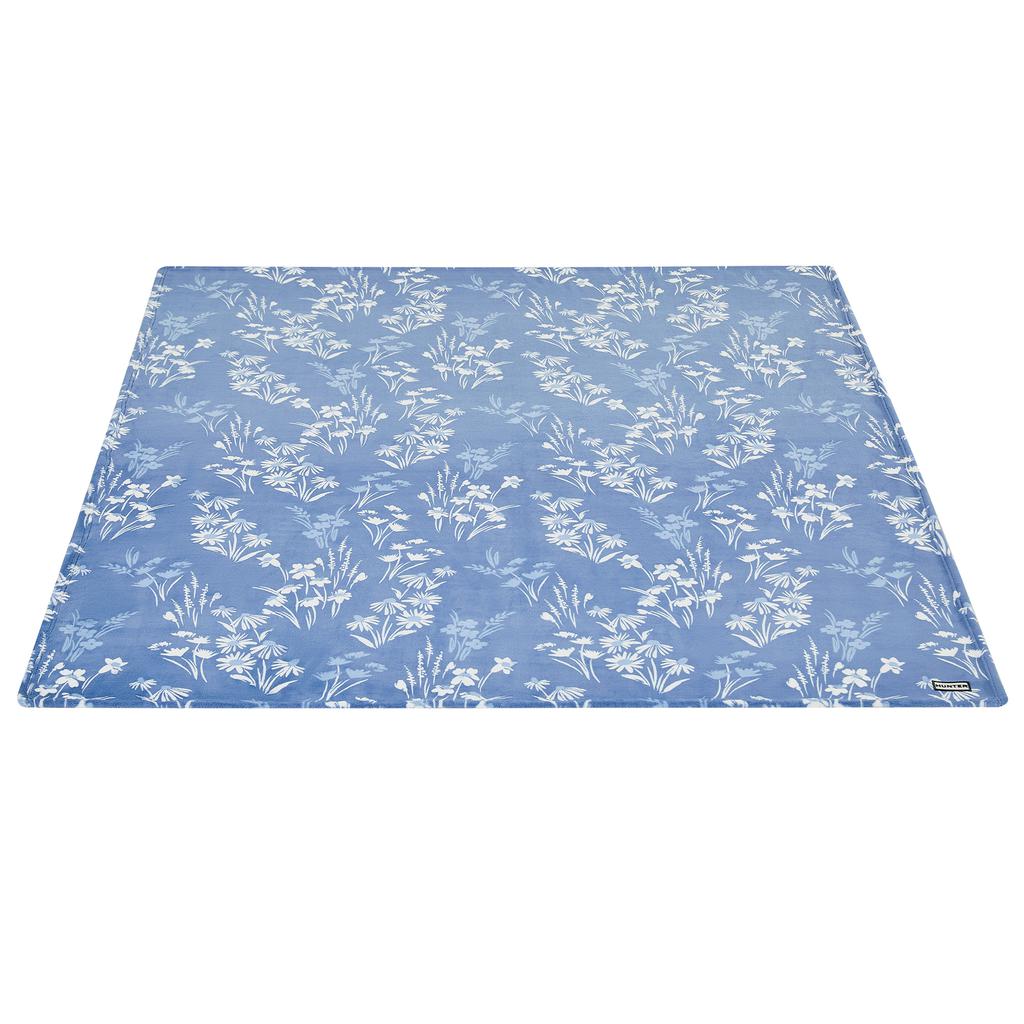 Hunter Manta Aterciopelada en Poliéster 152 cm x 178 cm / 60" x 70"