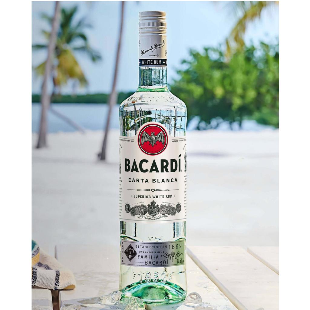 Bacardi Carta Blanca Ron Blanco con Notas de Almendras y Vainilla 980 mL
