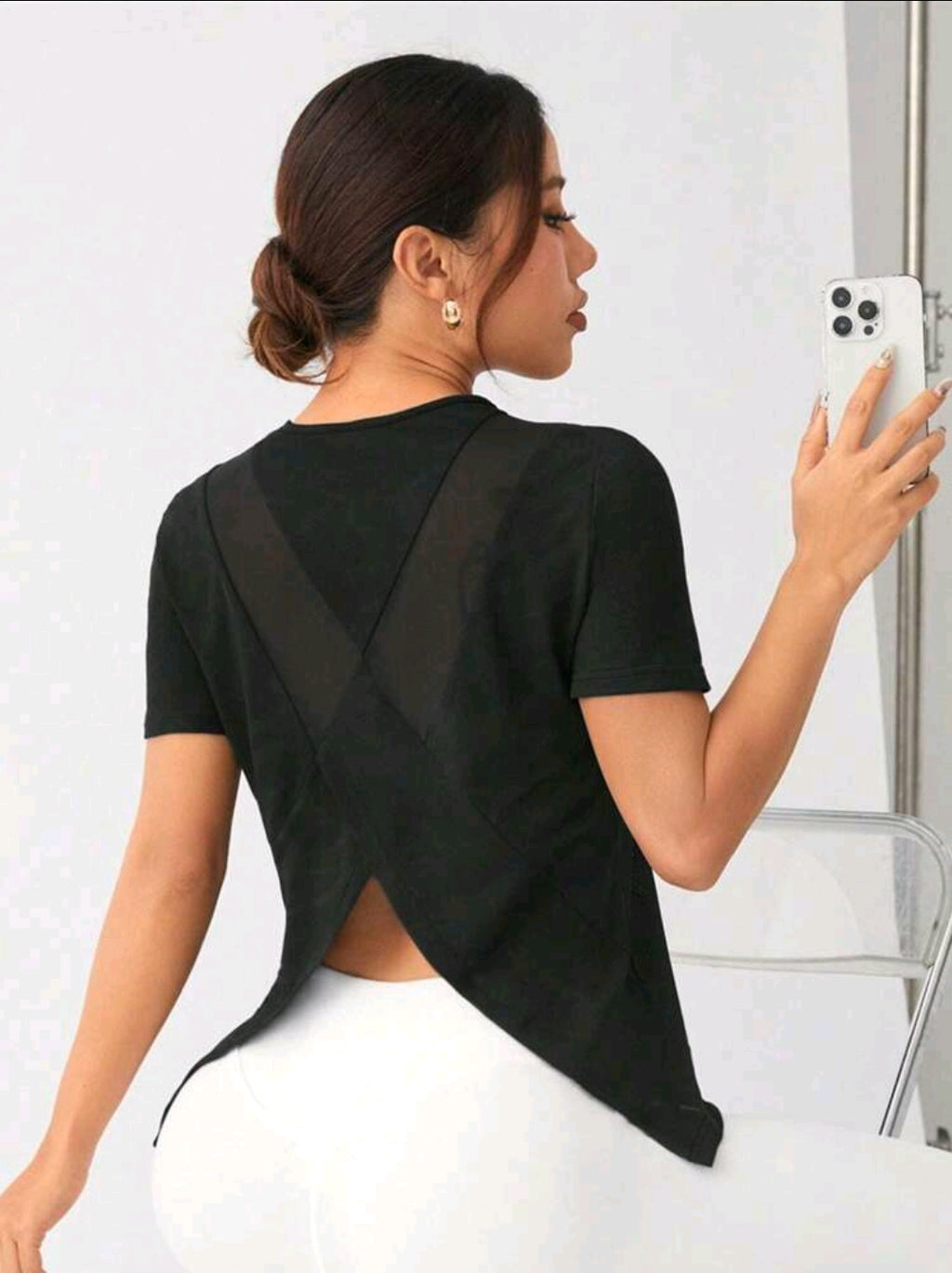 Camiseta Deportiva para Mujer con Espalda Cruzada3