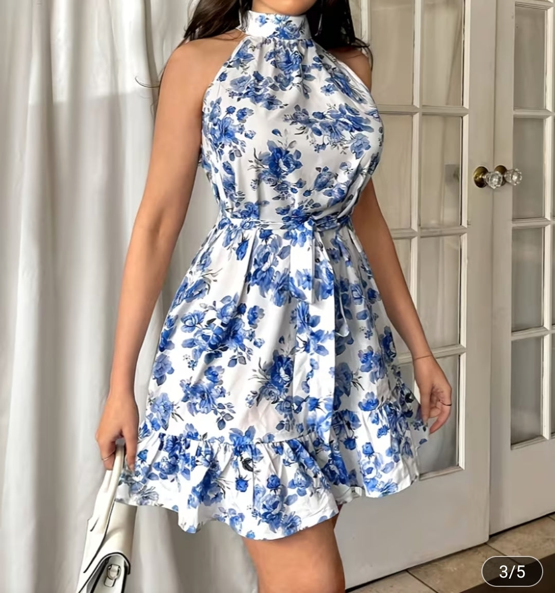 Vestido Floral Azul con Cuello Halter