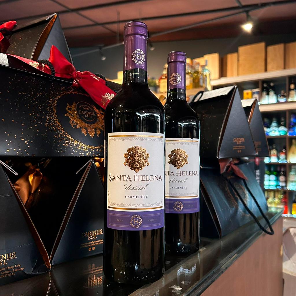 Santa Helena Carmenere Vino Tinto 750 mL