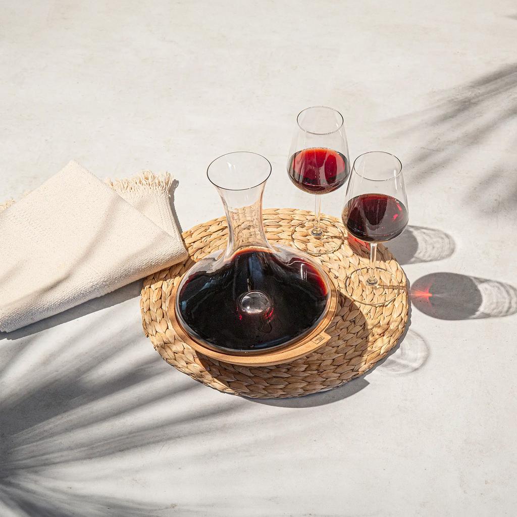 Vacu Vin Decantador Giratorio de Vidrio con Base Giratoria de Corcho para Vino 1 L / 33.81 oz