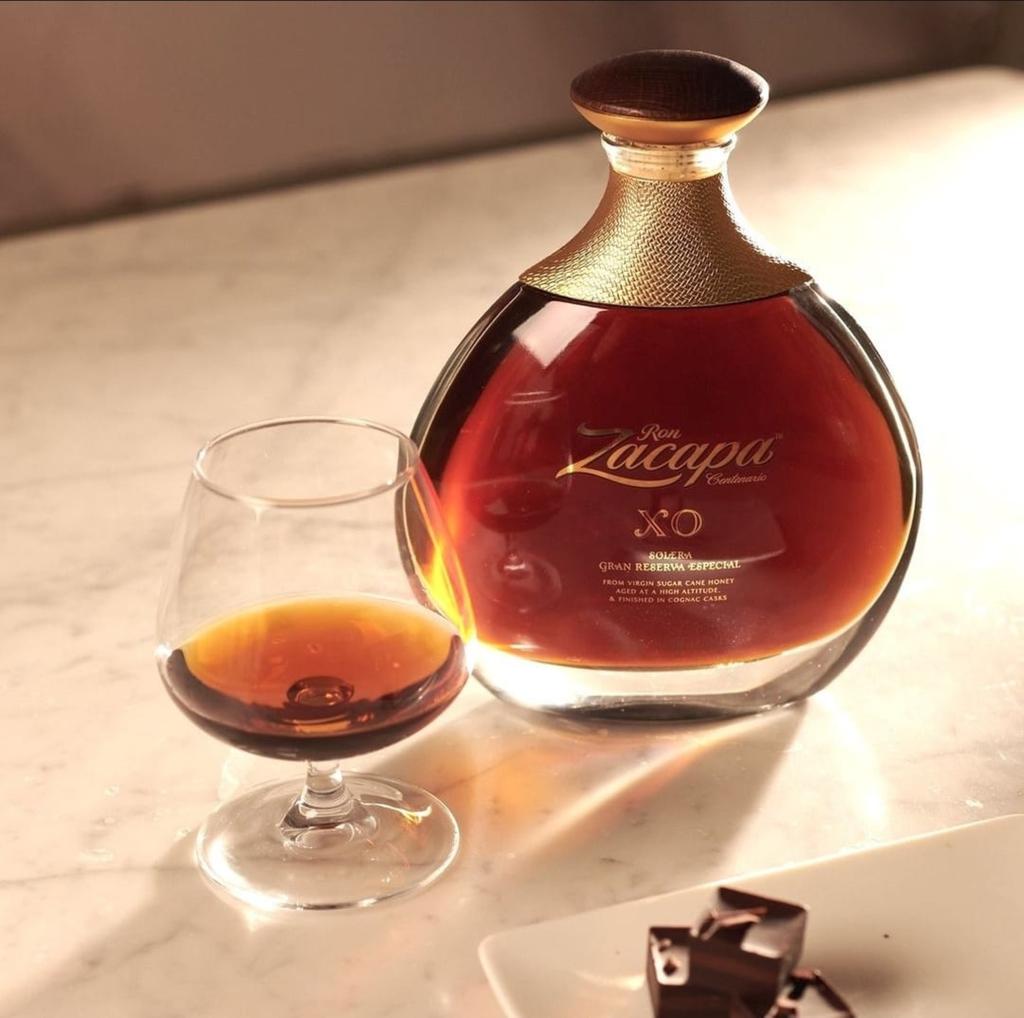 Zacapa Ron Añejo Centenario XO 750 mL / 25.36 oz