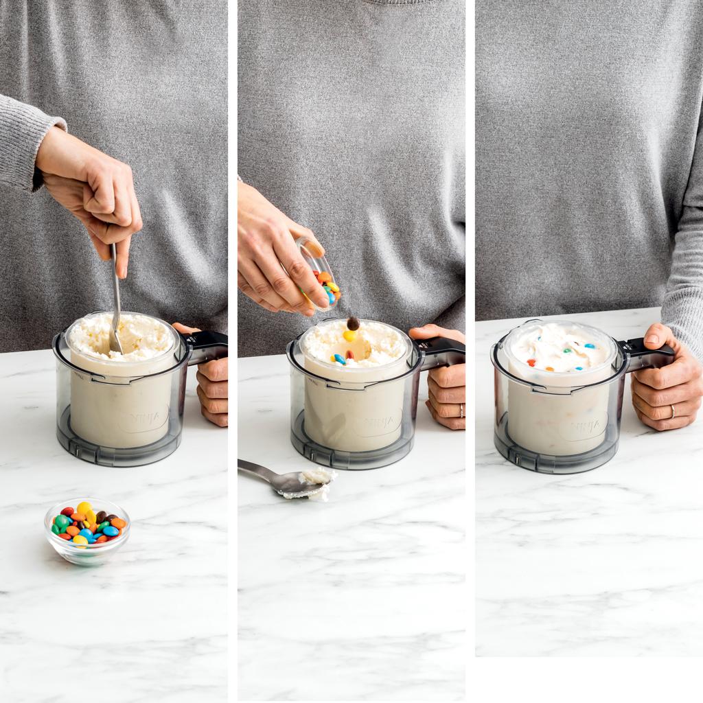 Ninja Creami Deluxe Máquina para hacer Helados con 5 Funciones y 3 Envases con Tapa CN501CO
