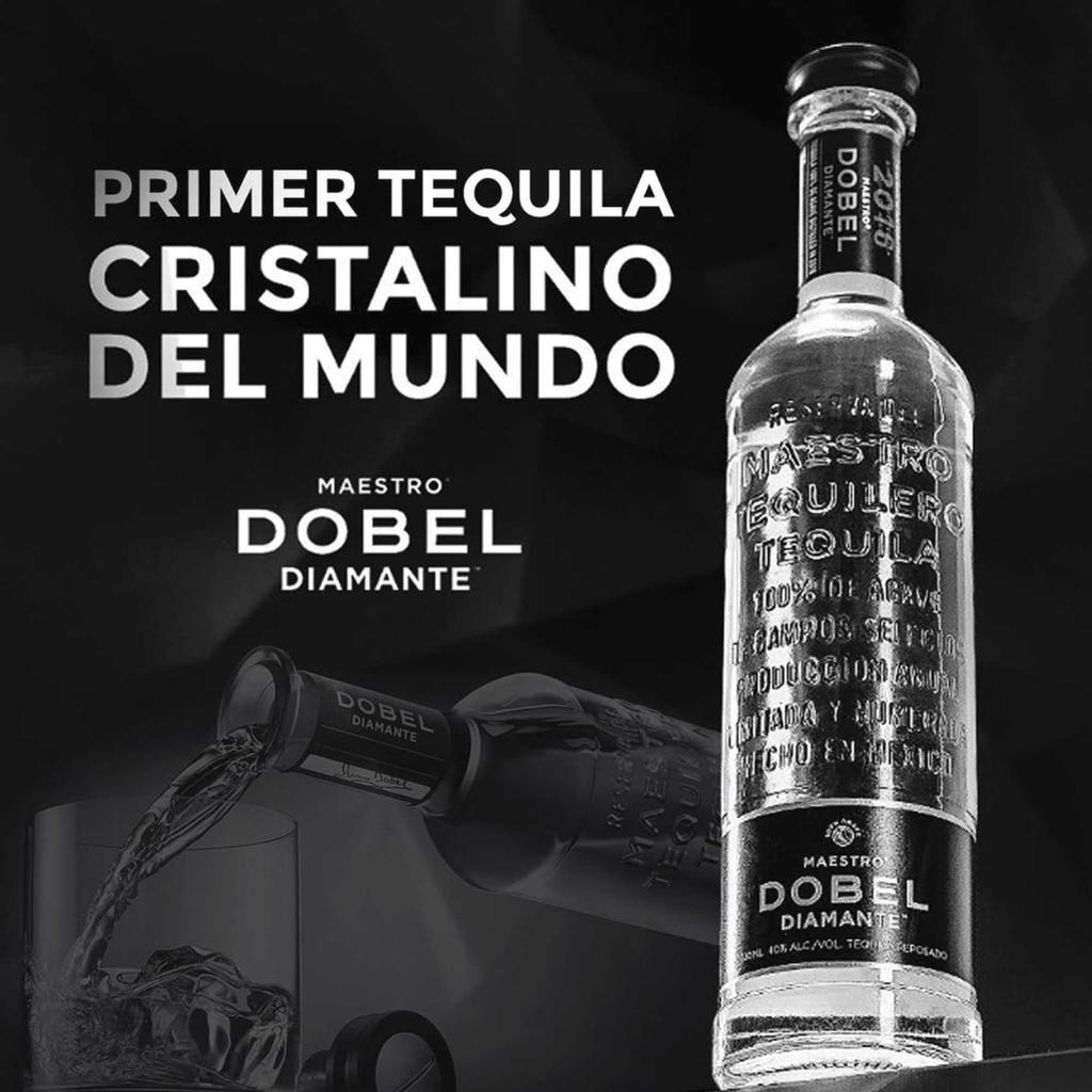 Maestro Dobel Diamante Botella de Tequila Añejo con Notas Suaves 700 mL / 24 oz
