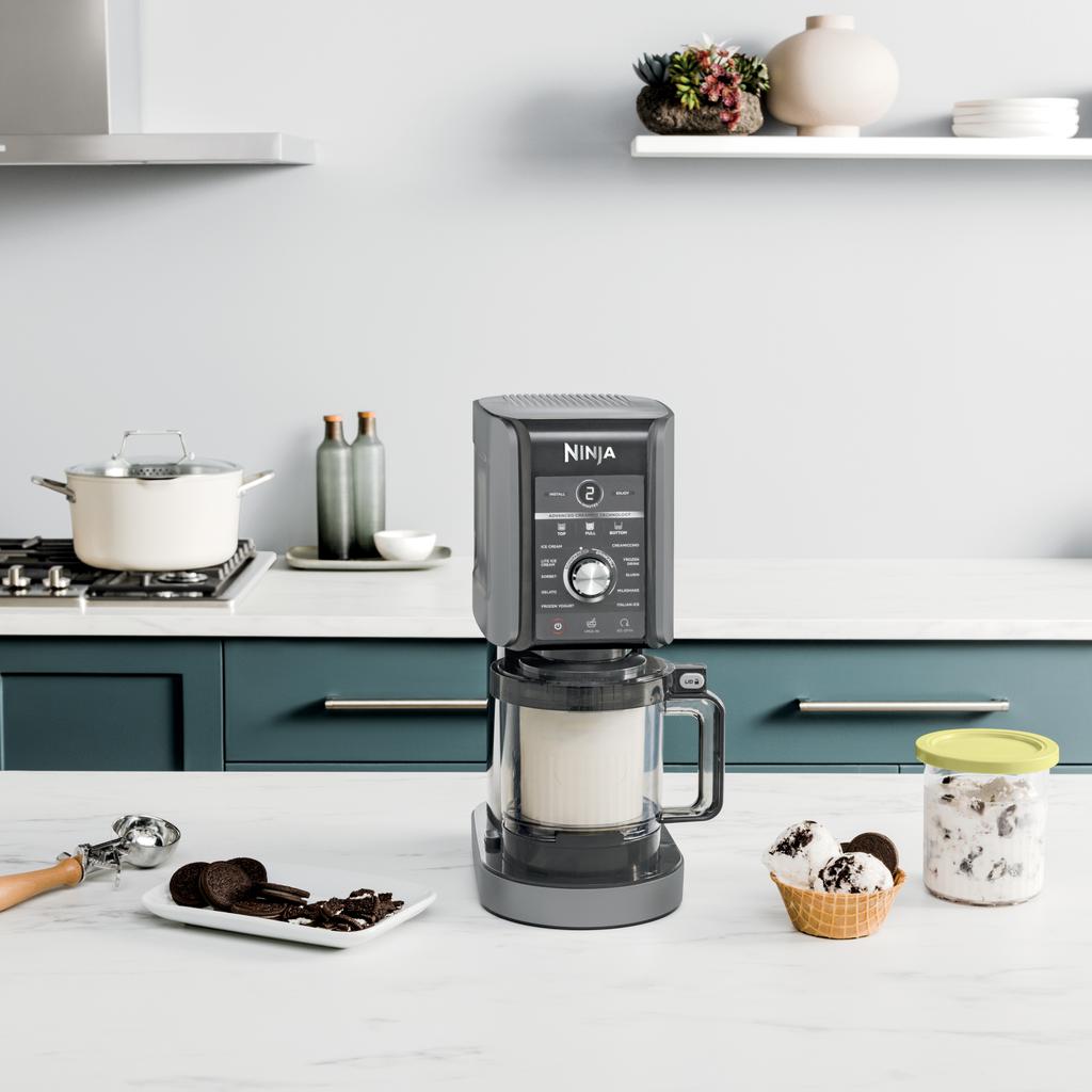 Ninja Creami Deluxe Máquina para hacer Helados con 5 Funciones y 3 Envases con Tapa CN501CO