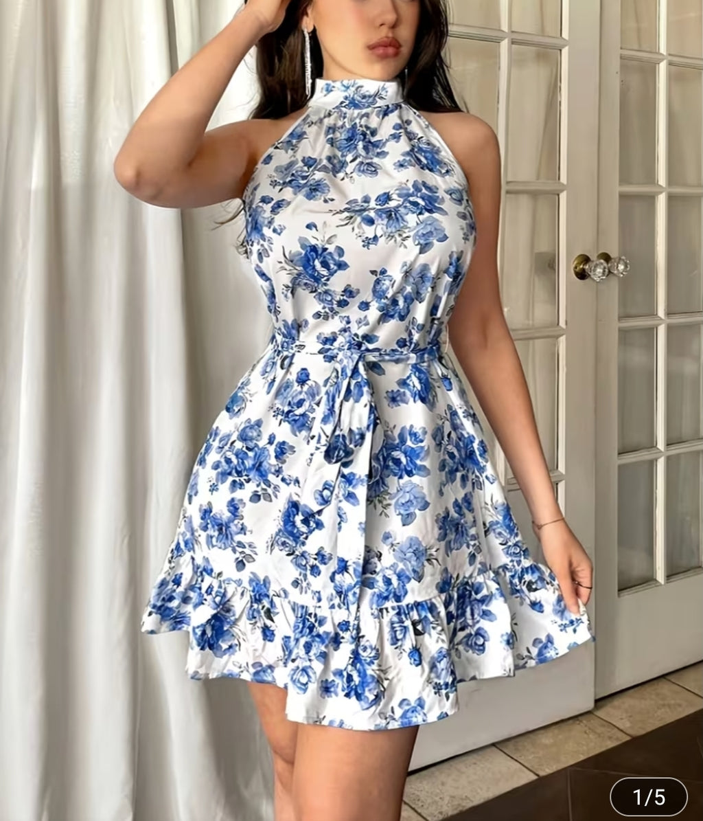 Vestido Floral Azul con Cuello Halter