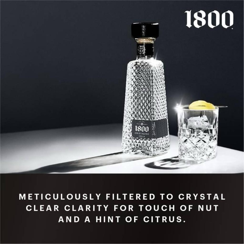 1800 Cristalino Tequila Añejo 700 mL