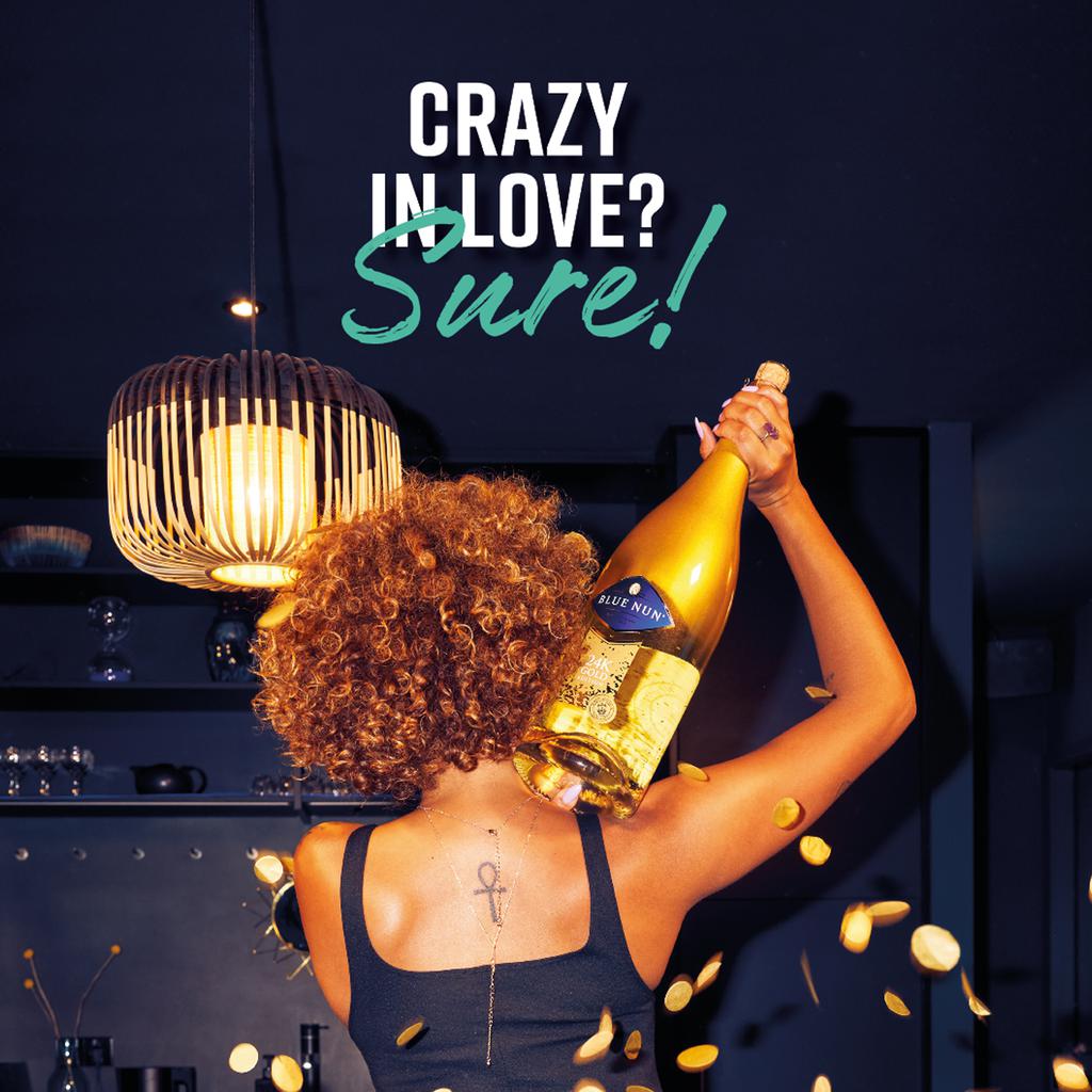 Blue Nun Gold Vino Espumante 750 mL