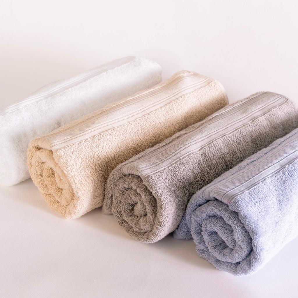 Toalla de Baño Beige 76.2 cm x 147.32 cm / 30" x 58"
